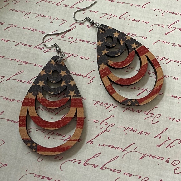 USA Earrings, Light Weight Wood, July 4th Party Earrings - Picture 2 of 4